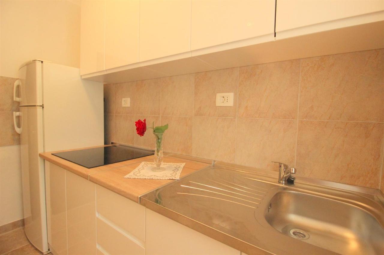 Gianna A4+2 Apartment Novigrad Istria Exterior foto