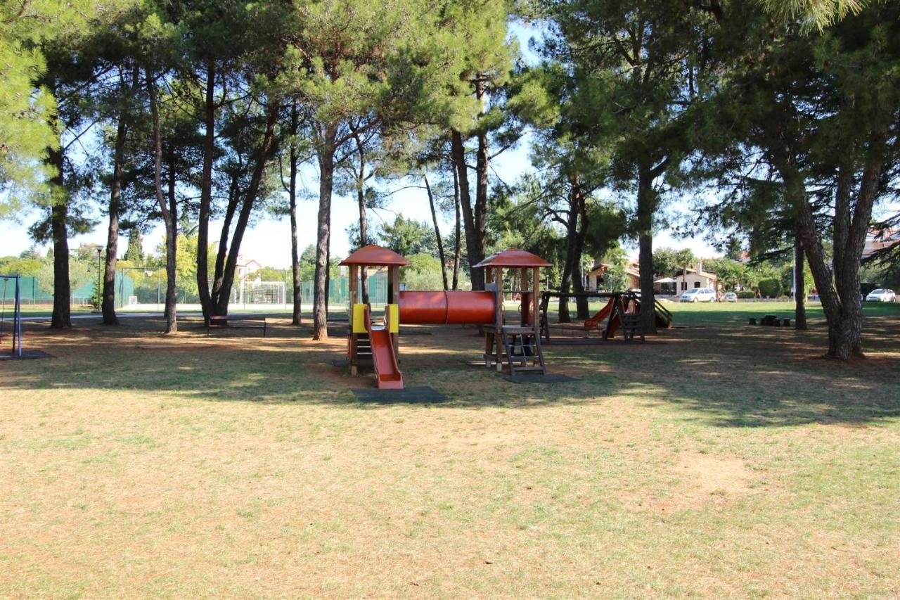 Gianna A4+2 Apartment Novigrad Istria Exterior foto